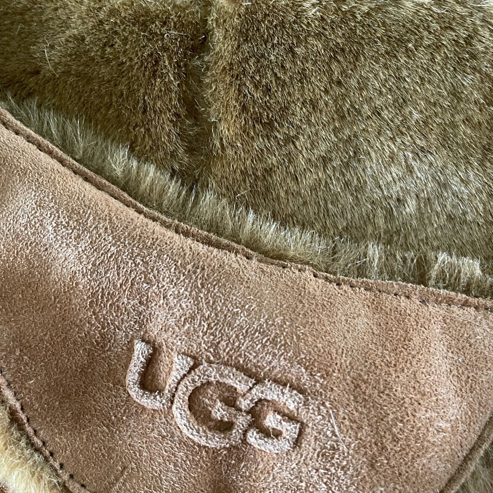 Ugg Poncho Size S/P-M - Picture 8 of 10